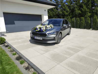 Skoda minibus - widok z zewnątrz