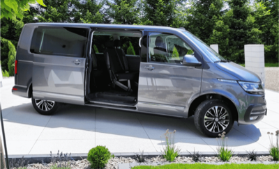 Bus do przewozu osób - widok zewnętrzny